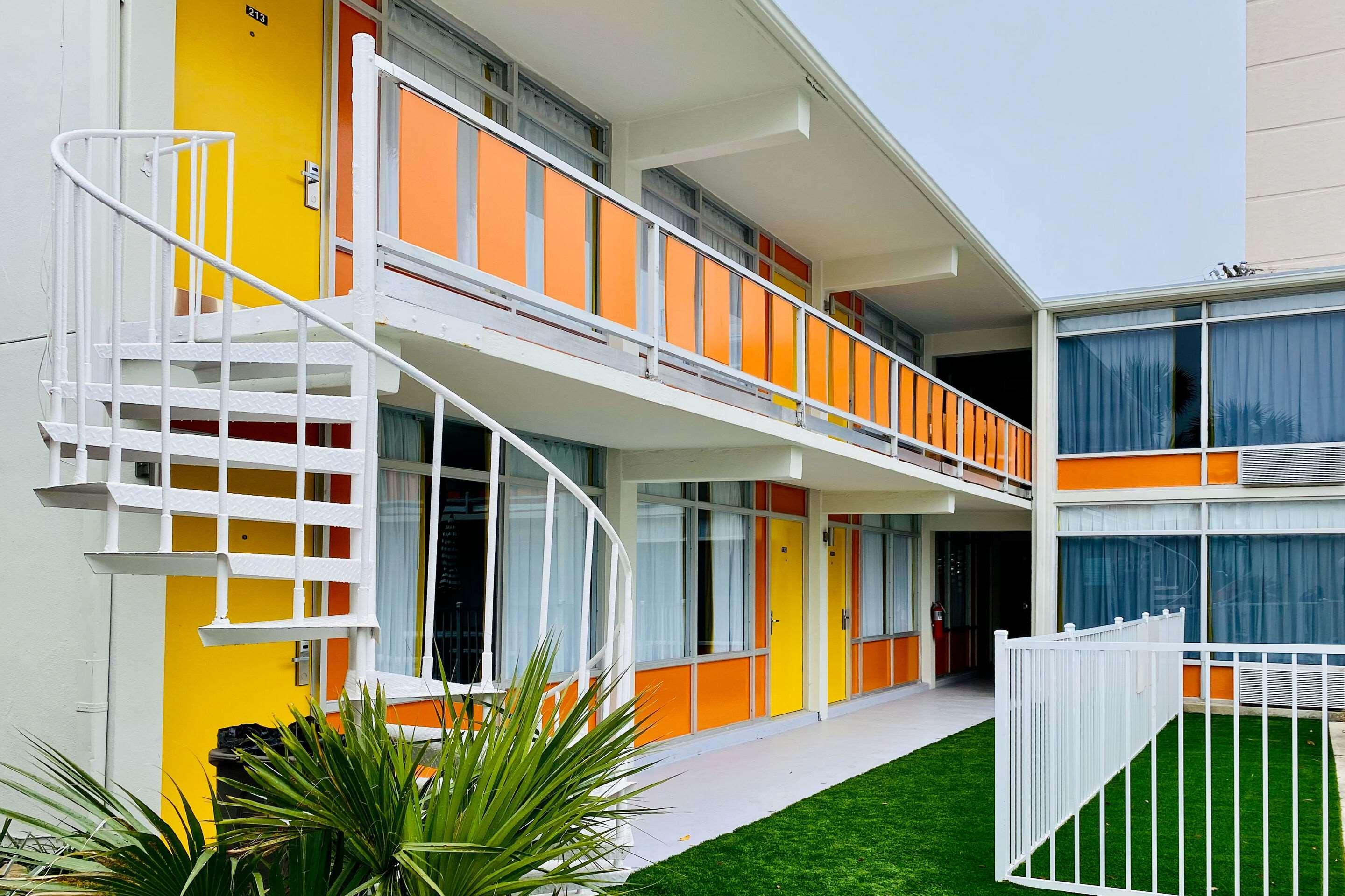Holiday Shores شاطئ ميرتل المظهر الخارجي الصورة